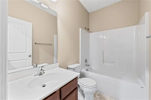 705 NW 111th TER, Kansas City, MO 64155