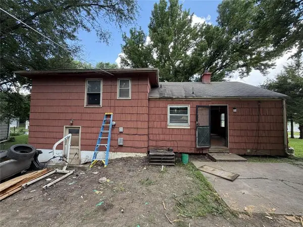 5401 Smalley AVE, Kansas City, MO 64129