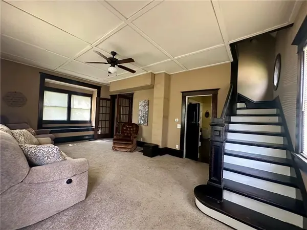 1015 E 2ND ST, Maryville, MO 64468