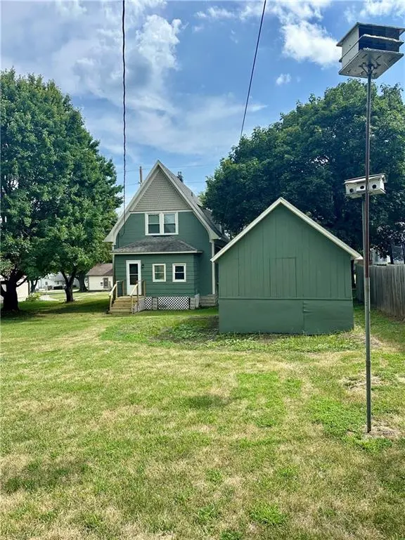 1015 E 2ND ST, Maryville, MO 64468