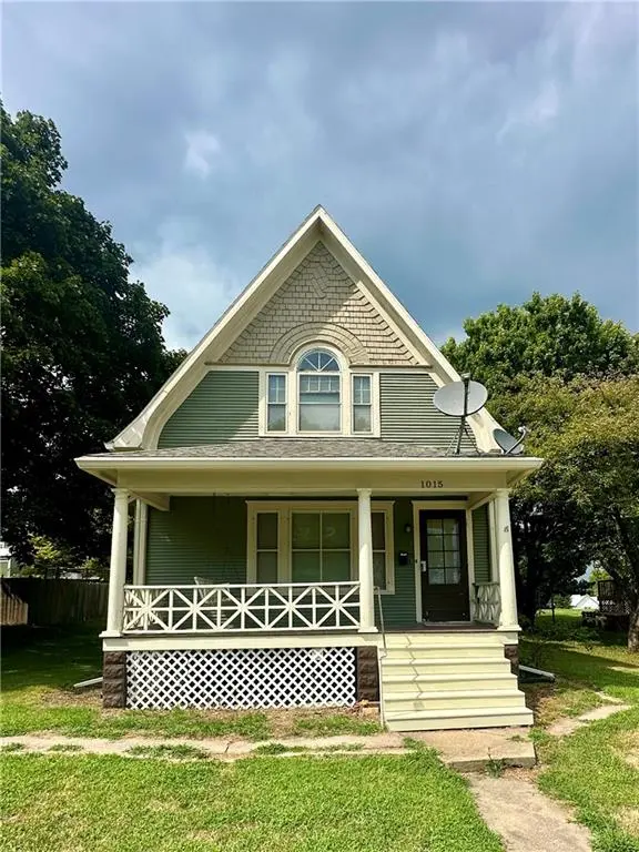 1015 E 2ND ST, Maryville, MO 64468