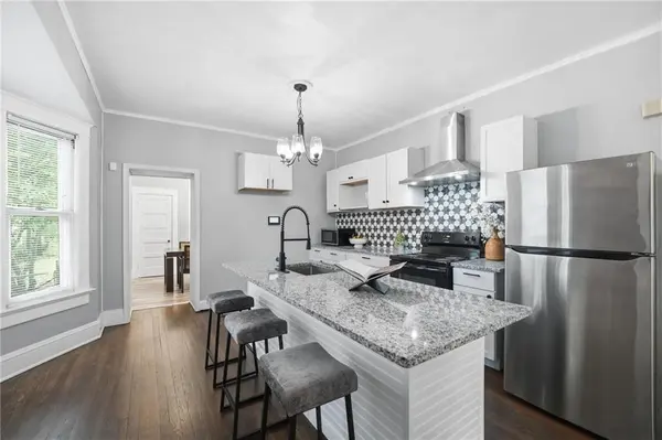 4136 Holly ST, Kansas City, MO 64111