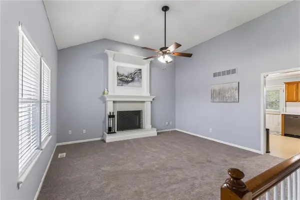 208 NW 112TH TER, Kansas City, MO 64155