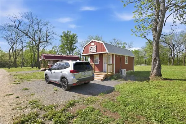 74 3rd ST, Moran, KS 66755