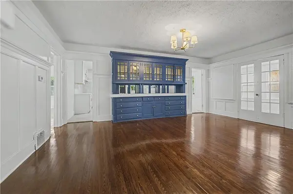 5633 Harrison ST, Kansas City, MO 64110