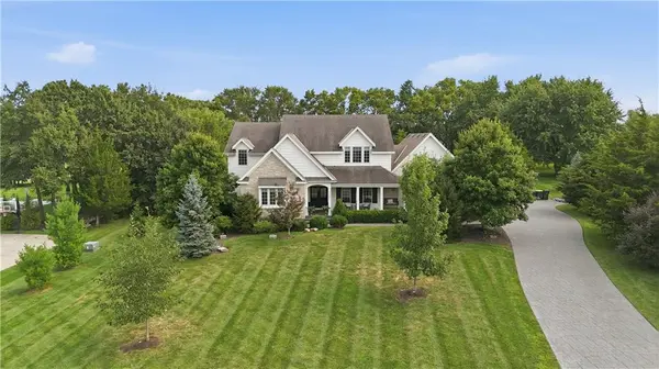 3835 W 180th TER, Stilwell, KS 66085