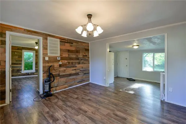 407 S Clarke AVE, Clever, MO 65631