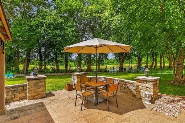 2529 SW Kristin DR, Lee's Summit, MO 64082