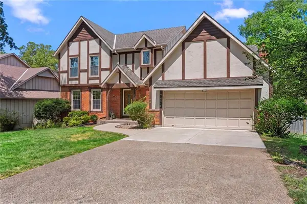 10183 Switzer RD, Overland Park, KS 66212