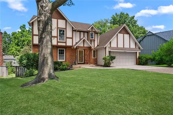 10183 Switzer RD, Overland Park, KS 66212