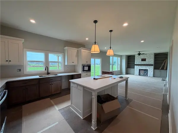 16978 S Brentwood ST, Olathe, KS 66062