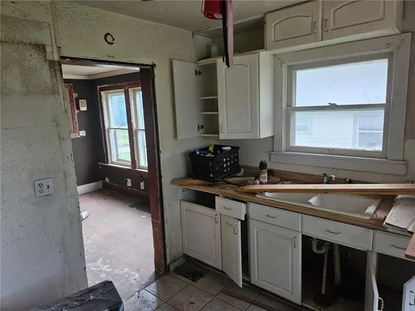 413 W 22nd ST, Higginsville, MO 64037