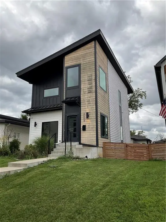 2604 W Paseo BLVD, Kansas City, MO 64108
