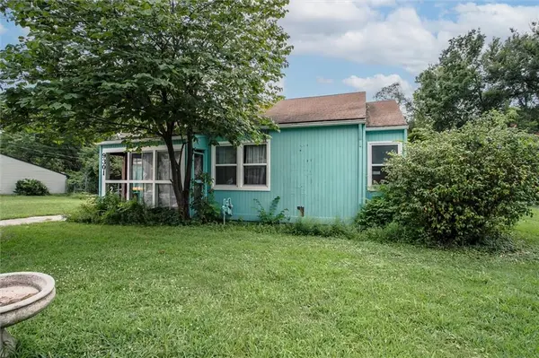 9301 Everett AVE, Kansas City, KS 66112