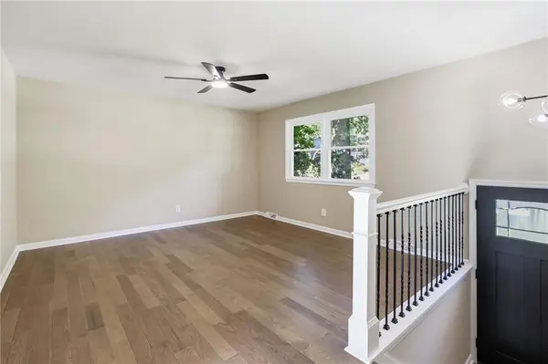 1201 SW Mission PL, Lee's Summit, MO 64081