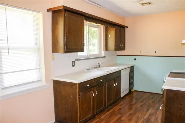 524 S 6th ST, Independence, KS 67301