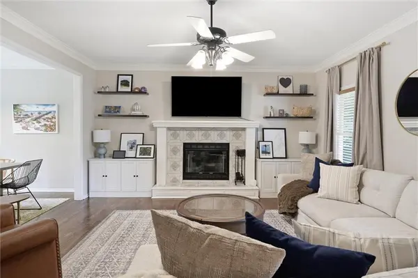6500 W 155th ST, Overland Park, KS 66223