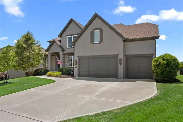 17200 Melrose ST, Overland Park, KS 66221