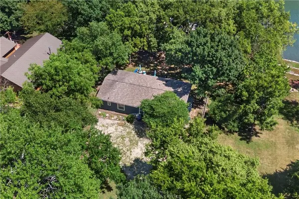 41 & 42 Timber Valley DR, Linn Valley, KS 66040