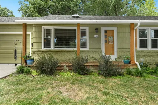 9900 E 77th ST, Raytown, MO 64138