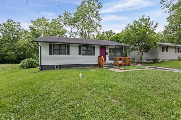 4516 Jackson AVE, Kansas City, MO 64130