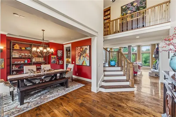 7435 Deer Ridge DR, Shawnee, KS 66227