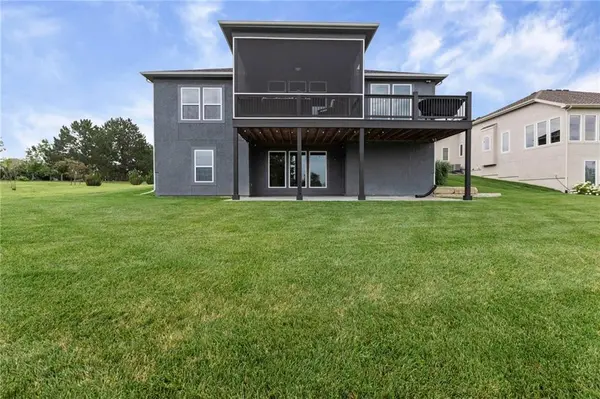 24736 W 112th ST, Olathe, KS 66061