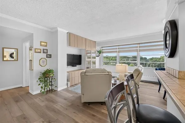 333 W Meyer BLVD #714, Kansas City, MO 64113