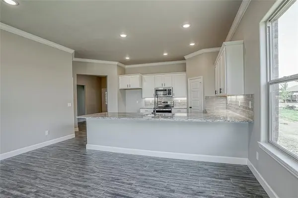 18465 W 195 TER, Spring Hill, KS KS