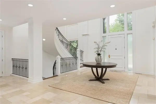 3109 W 118th ST, Leawood, KS 66211