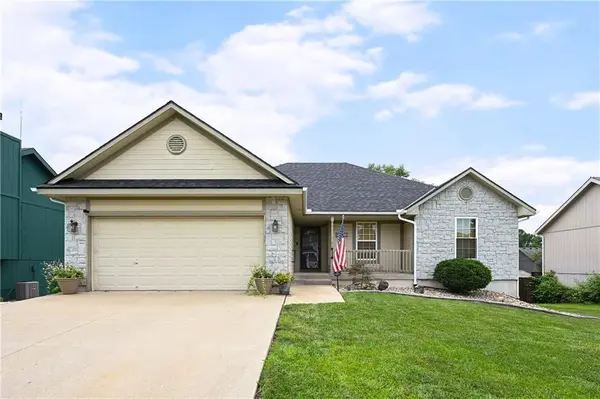 1603 Cove DR, Raymore, MO 64083