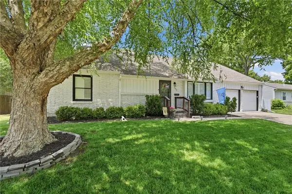 7624 Lamar AVE, Prairie Village, KS 66208