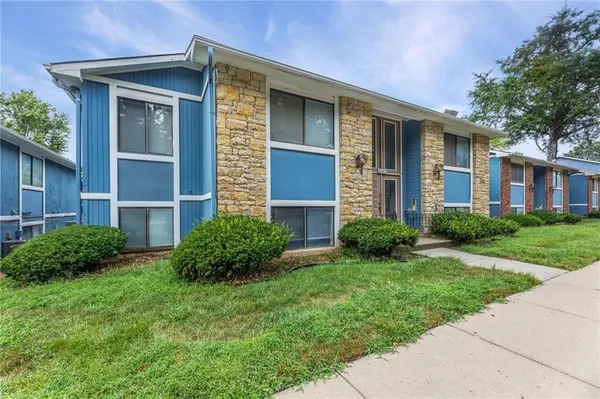 8143 Holmes RD #201, Kansas City, MO 64131
