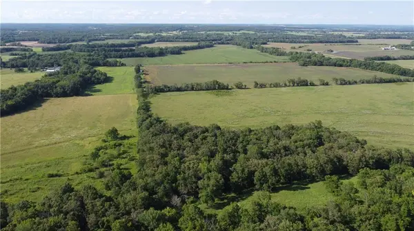 000 Unique RD, Uniontown, KS 66789