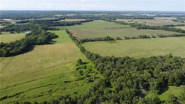 000 Unique RD, Uniontown, KS 66789
