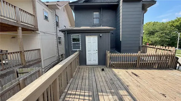 2500 E 42 ST, Kansas City, MO 64130
