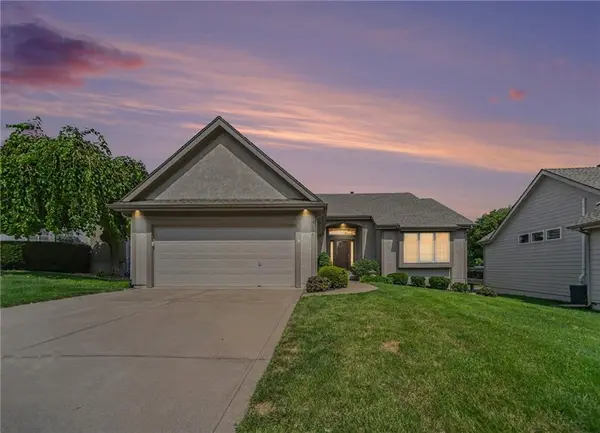 3104 NW 86th ST, Kansas City, MO 64154