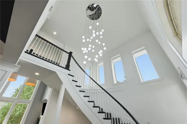 15728 Canterbury ST, Overland Park, KS 66224