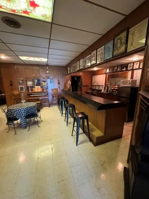 402 E Washington ST, Arma, KS 66712