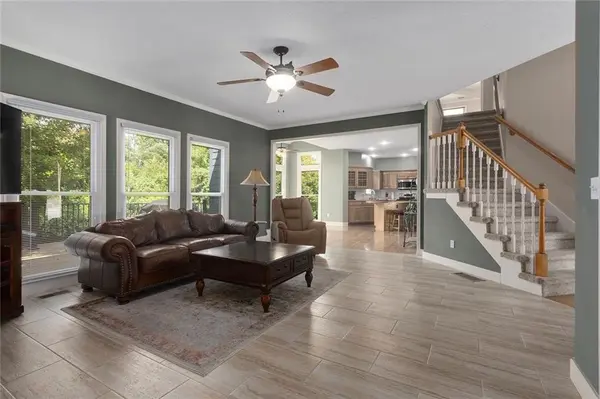 18360 W 116th ST, Olathe, KS 66061