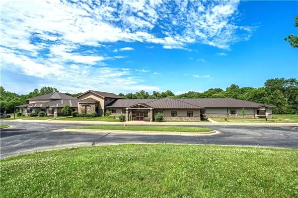 908 Franciscan WAY, Savannah, MO 64485
