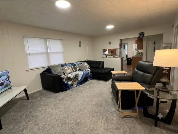 3745 N Indiana AVE, Kansas City, MO 64117