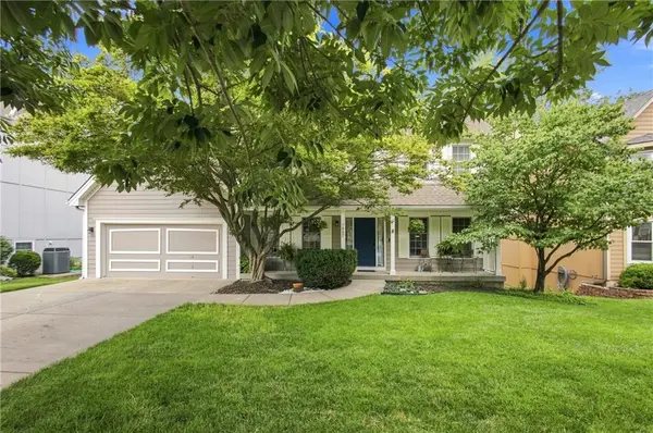 7907 NW 76th TER, Kansas City, MO 64152