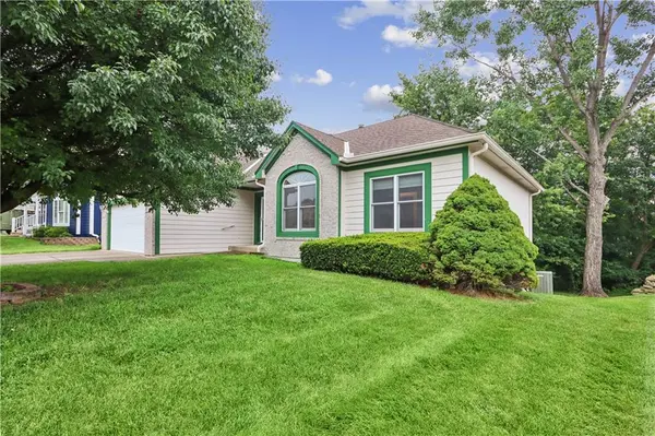 7723 N Conant AVE, Kansas City, MO 64152
