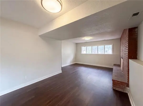 2909 Sagebrush DR, Lawrence, KS 66047