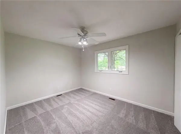 2909 Sagebrush DR, Lawrence, KS 66047
