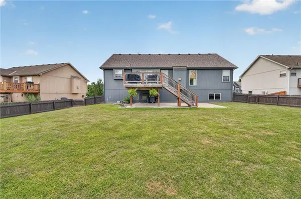 901 N Birch ST, Kearney, MO 64060