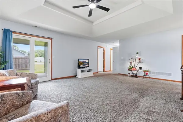 103 SW Blue Branch CIR, Grain Valley, MO 64029