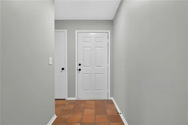 12726 W 110th TER, Overland Park, KS 66210