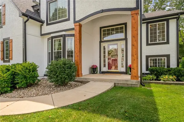 23603 W 53rd TER, Shawnee, KS 66226